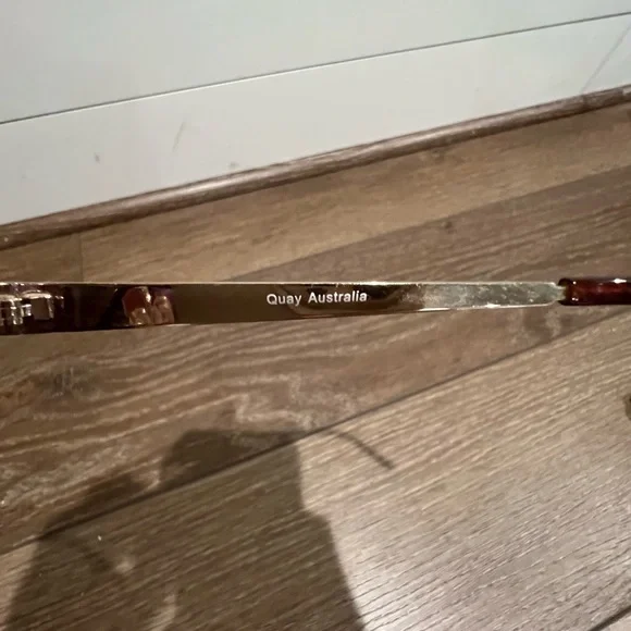 Quay Asha Sunglasses - Picture 6 of 6